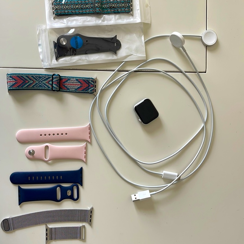 Apple Watch | series 6; 40mm
